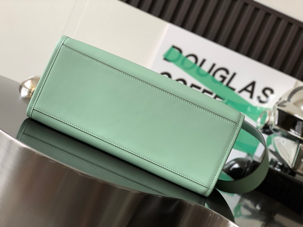 スーパーコピーブランドバッグ内部構造